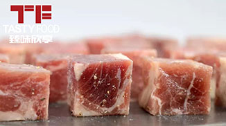 重組牛肉粒顆顆飽滿滿嘴留香！